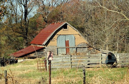 old-rustic-shed-1636419_1920